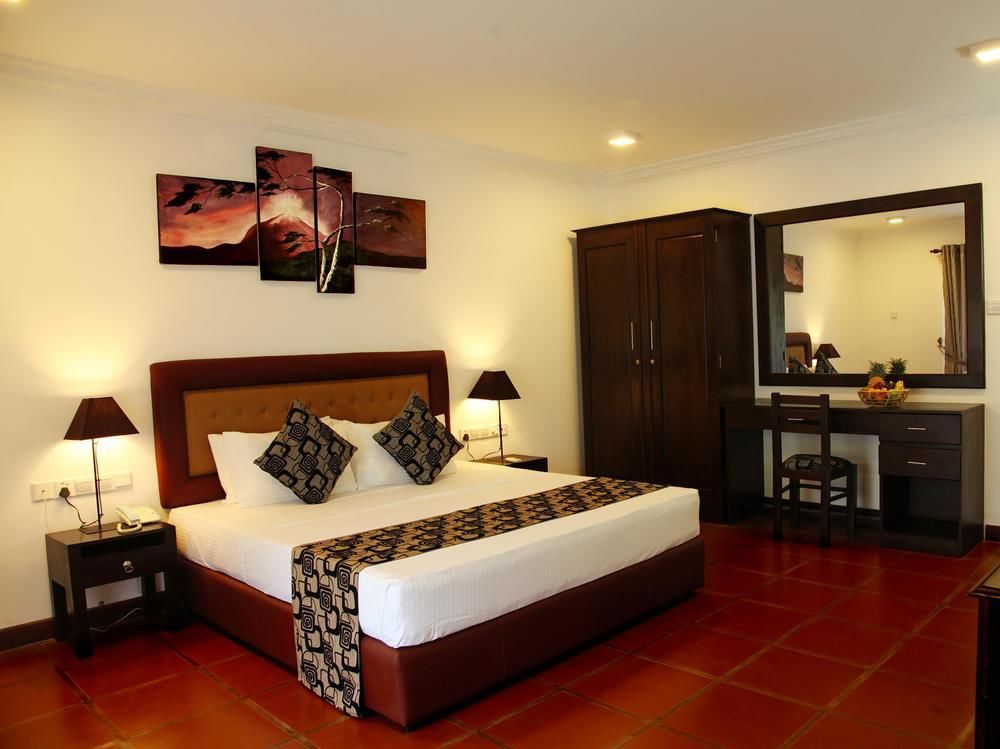 Oreeka - Katunayake Airport Transit Hotels Екстериор снимка